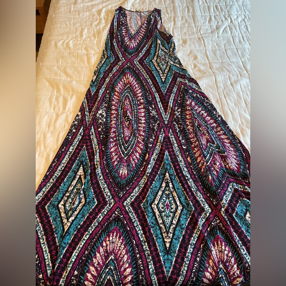 Maggy London Geometric Patterned Maxi Dress